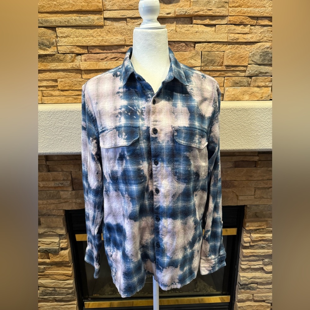 Urban Outfitters Tie-Dye Blue/Pink and White Shirt Size Medium